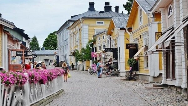 Помощь в переезде в финляндию стоимость квартиры в эстонии