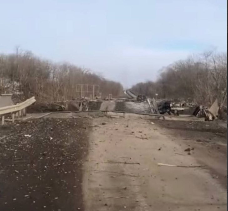 Взорванный мост на трассе Артёмовск-Константиновка